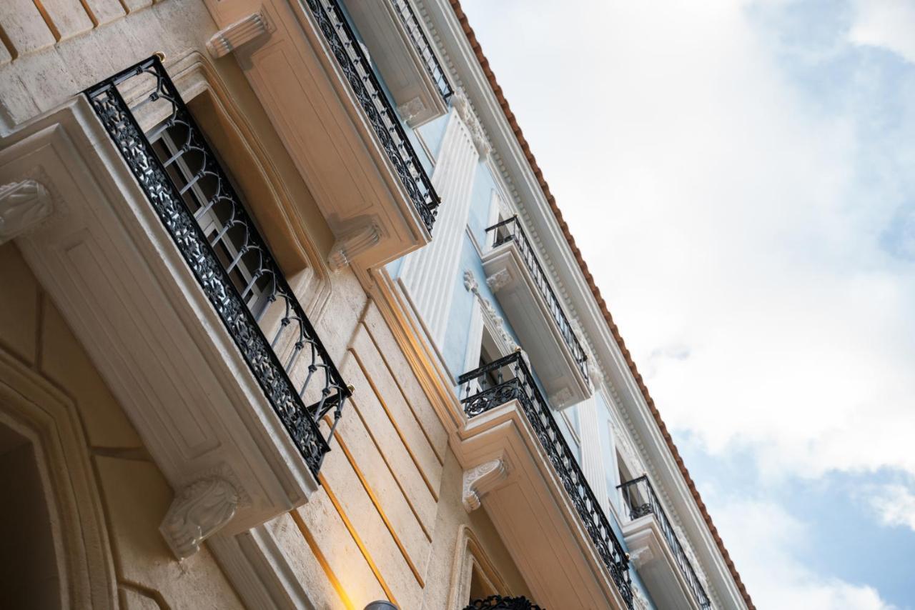 Hospes Amerigo, Alicante, A Member Of Design Hotels Zewnętrze zdjęcie The balcony of the hotel