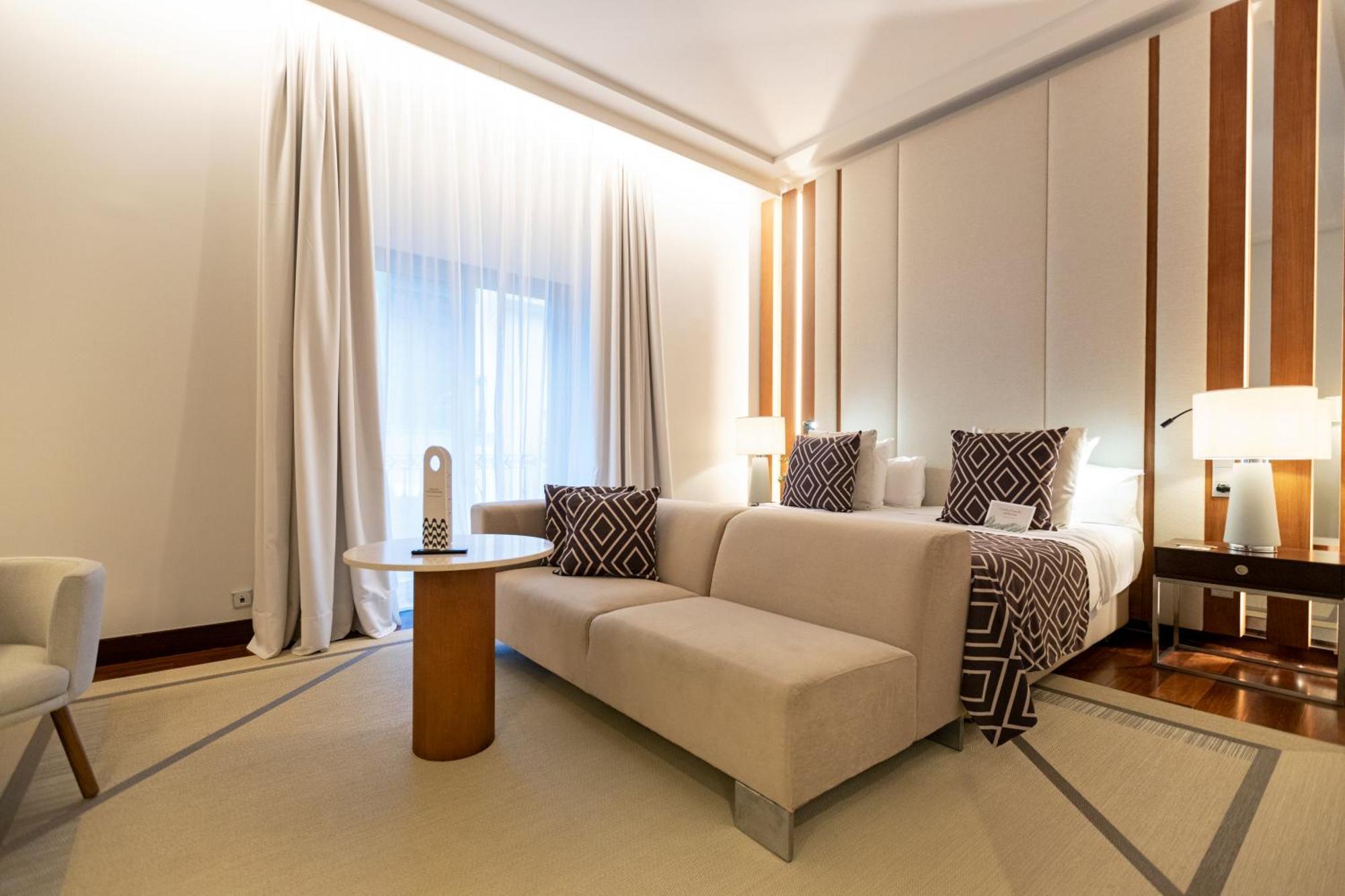 Hospes Amerigo, Alicante, A Member Of Design Hotels Zewnętrze zdjęcie A room at the hotel